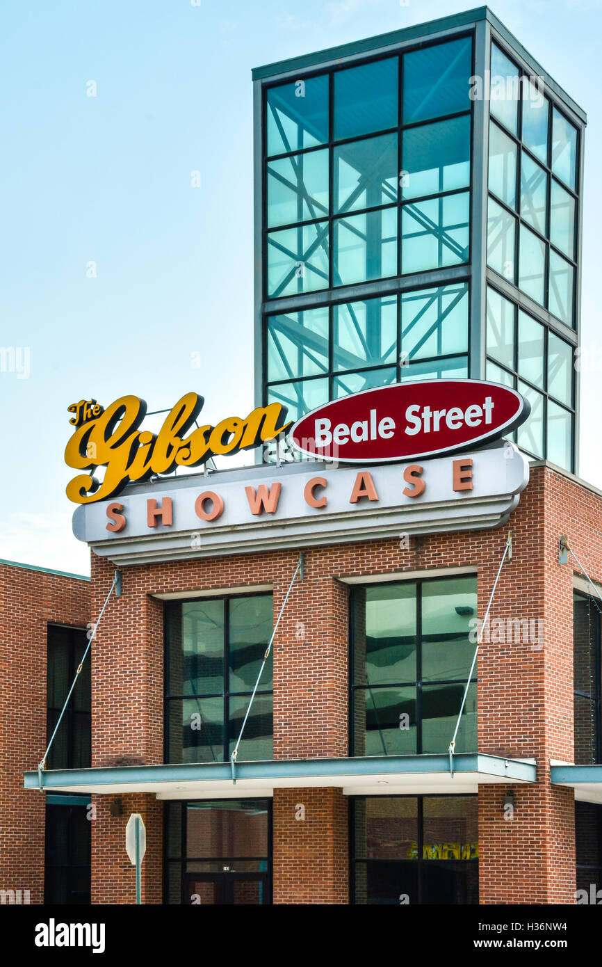 Die Gibson Guitar Showcase-Lounge befindet sich Eingang auf der Beale Street in Memphis TN in moderne Glas & Backsteingebäude. Stockfoto