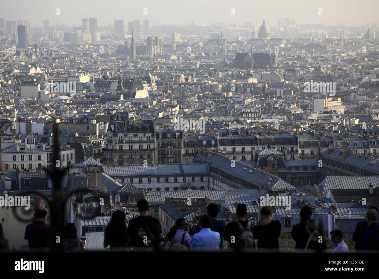Die Ansicht der Stadt von Paris von der Basilika Sacre Coeur auf dem Montmartre. Paris. Frankreich Stockfoto