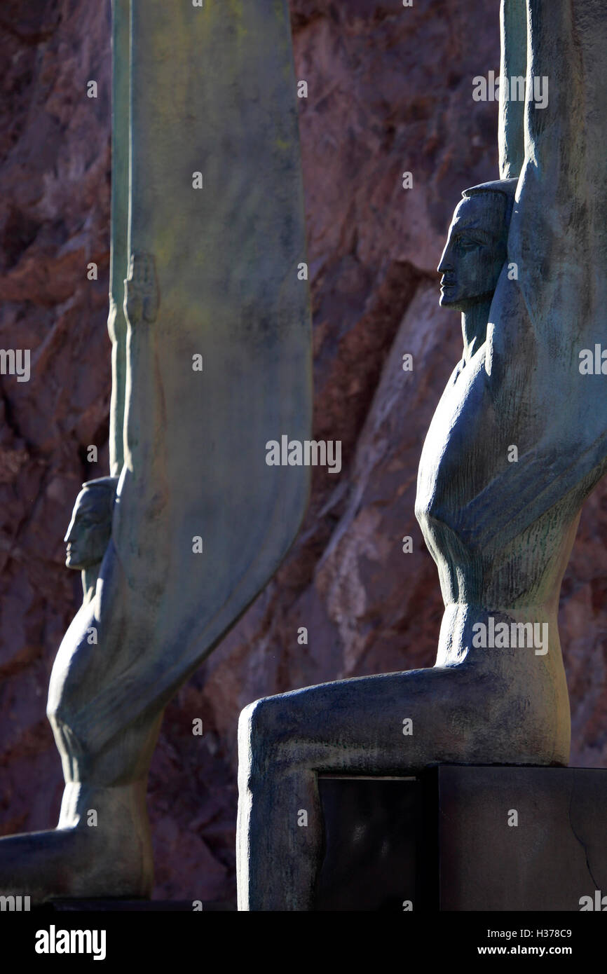 Bronzestatue des "Geflügelten Figuren der Republik" vom Bildhauer Oskar Hansen am Hoover Dam.Boulder.Nevada.USA Stockfoto