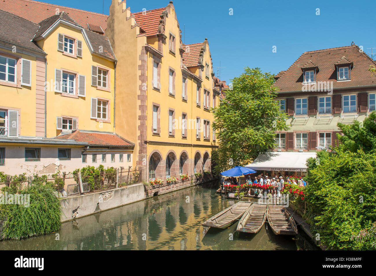 Reflexionen im Fluss Lauch, klein-Venedig, Colmar, Elsass, Frankreich Stockfoto