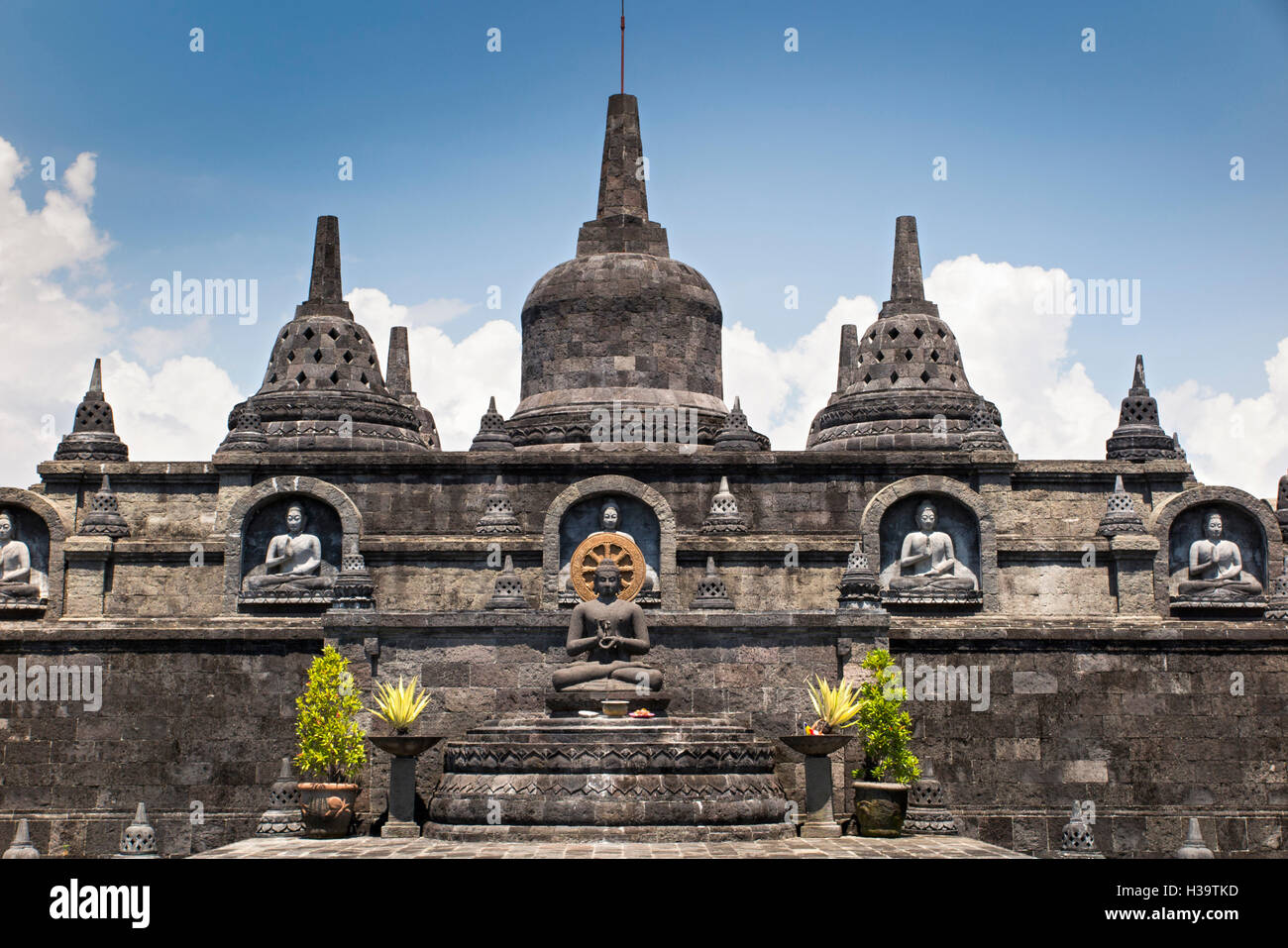 Indonesien, Bali, Banjar, Brahma Vihara Arama, buddhistisches Kloster, Stupa Borobodur anhand Stockfoto