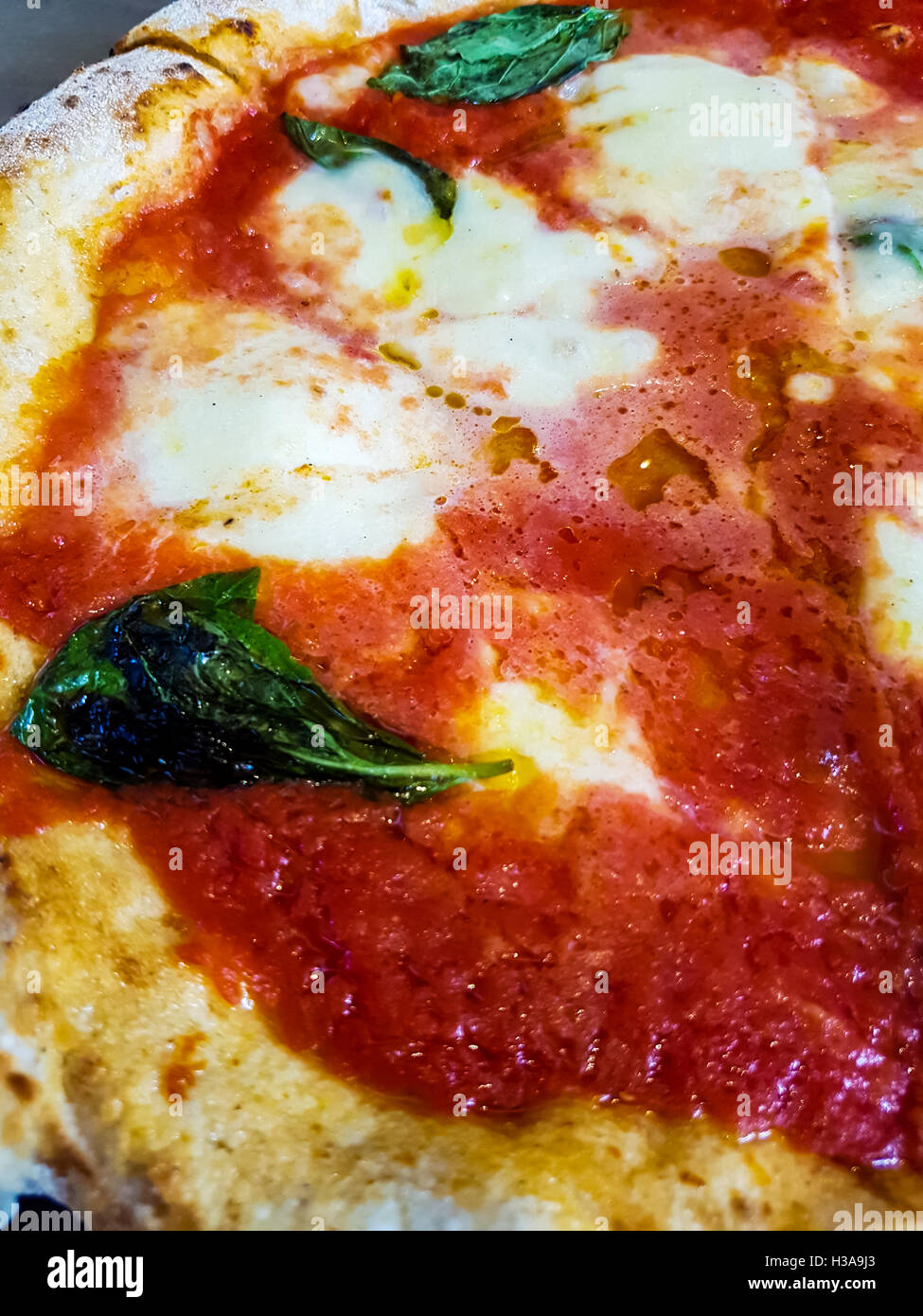 Nahaufnahme Detail der italienischen Margherita pizza Stockfoto