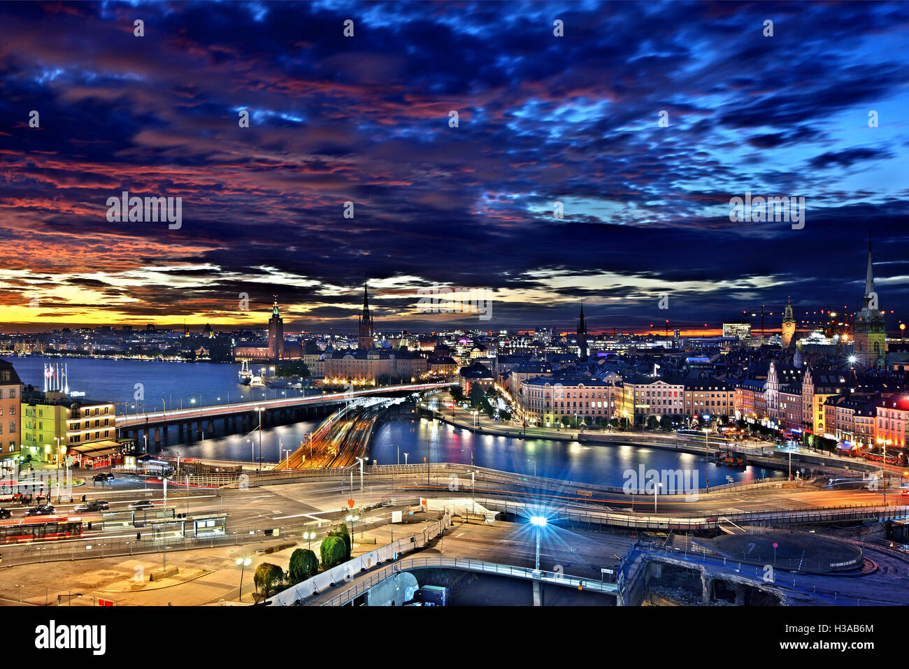 Blick auf Stockholm, die Hauptstadt von Schweden aus Sodermalm. Auf der rechten Seite sehen Sie Teil der Altstadt (Gamla Stan) Stockfoto