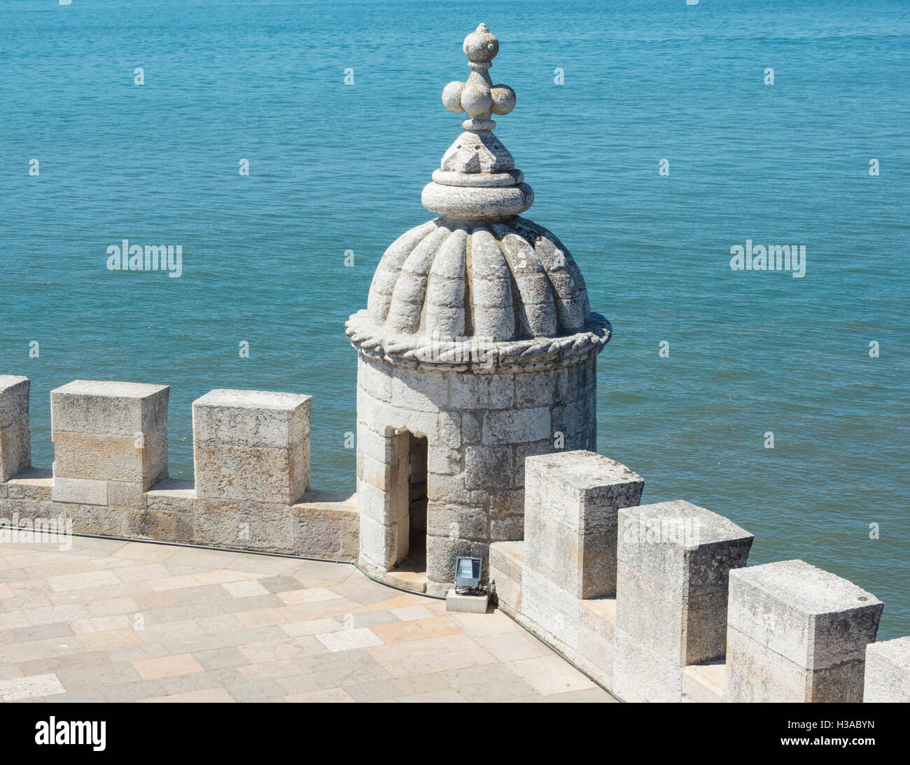 Turm von Belem ist ein Wehrturm befindet sich in der Zivilgemeinde von Santa Maria de Belém in Lissabon, Portugal Stockfoto