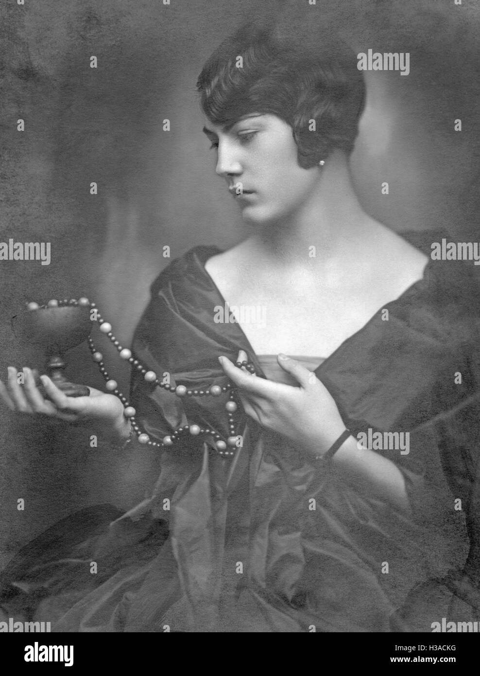 Porträt einer jungen Dame, 1925 Stockfoto