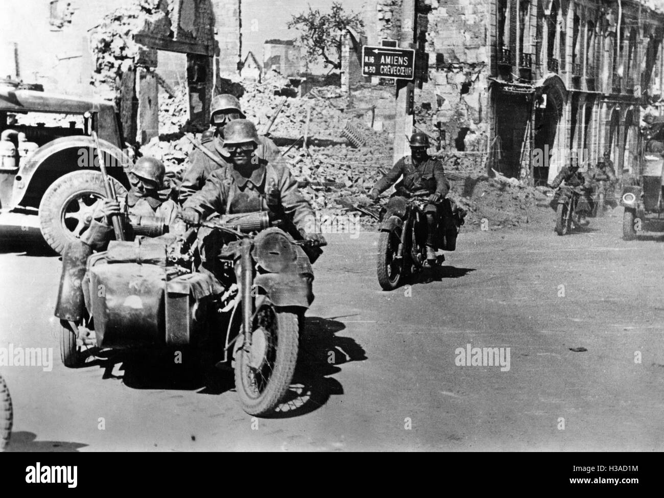 Deutsche Motorrad Infanterie während der Vormarsch durch Frankreich, 1940 Stockfoto