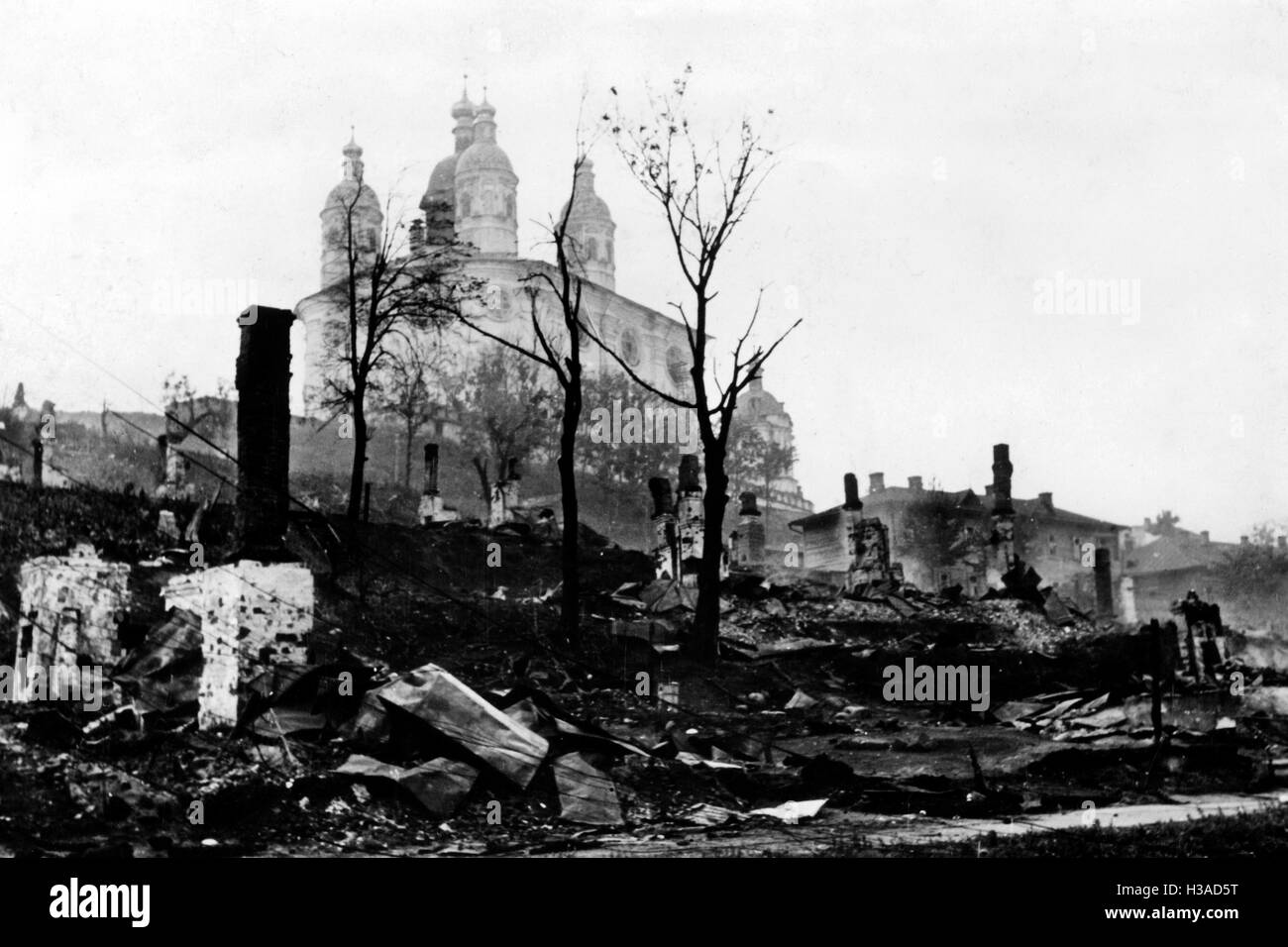 Die Uspenski-Kathedrale in Smolensk, 1941 Stockfoto