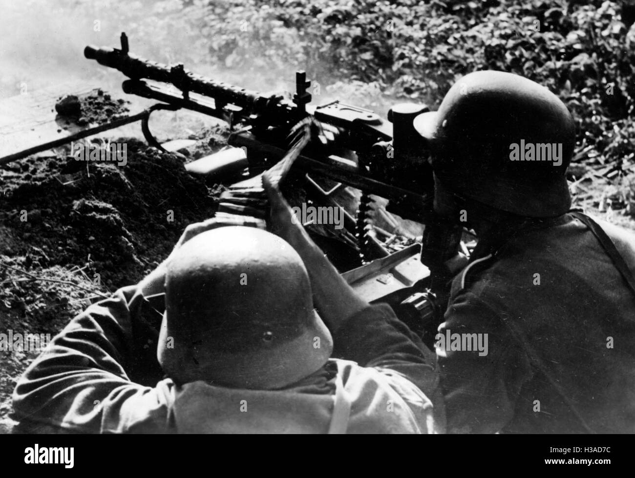 Deutsche Maschinengewehr Stellung bei Smolensk, 1941 Stockfoto