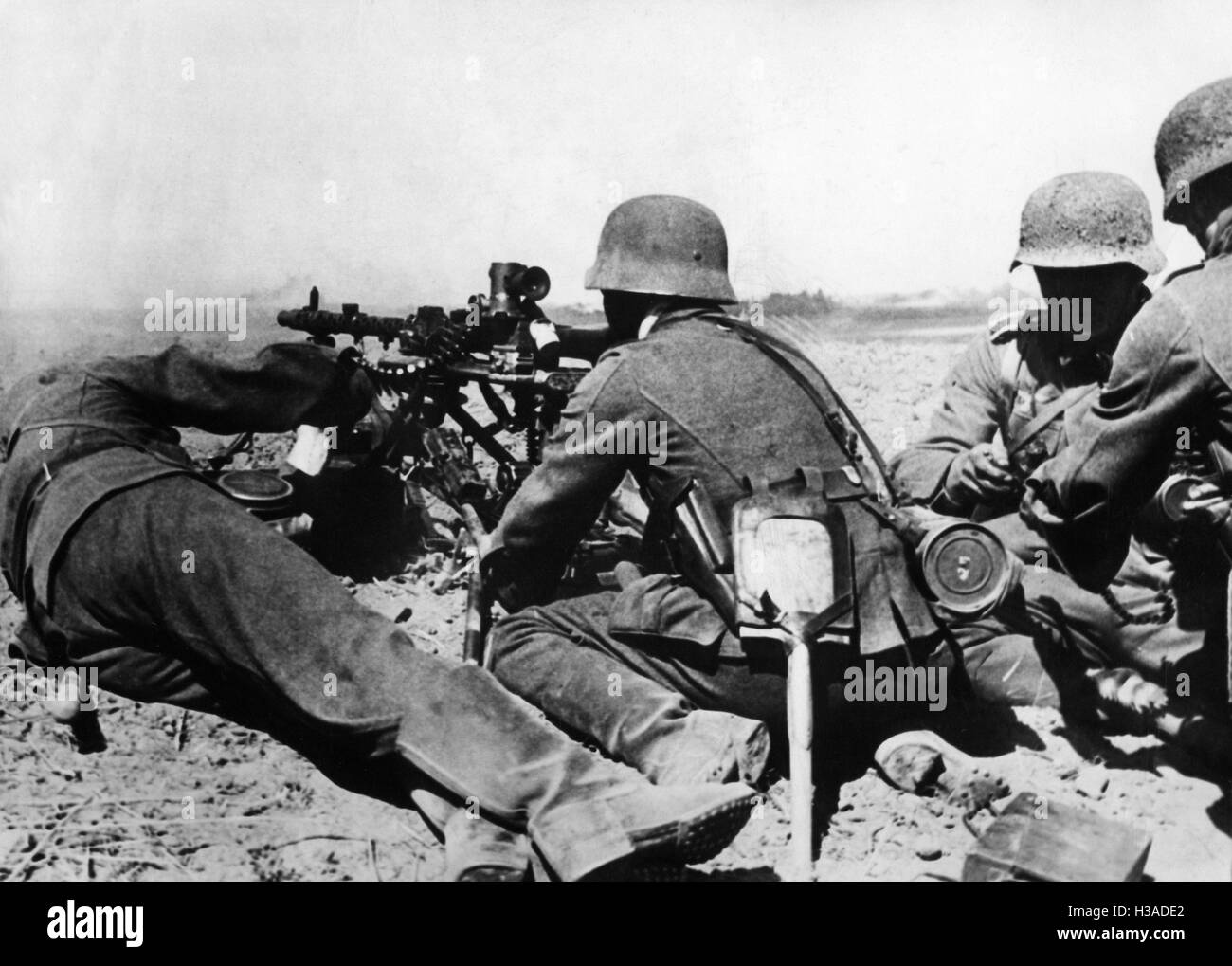 Deutsche Maschinengewehr Stellung an der Ostfront, 1941 Stockfoto
