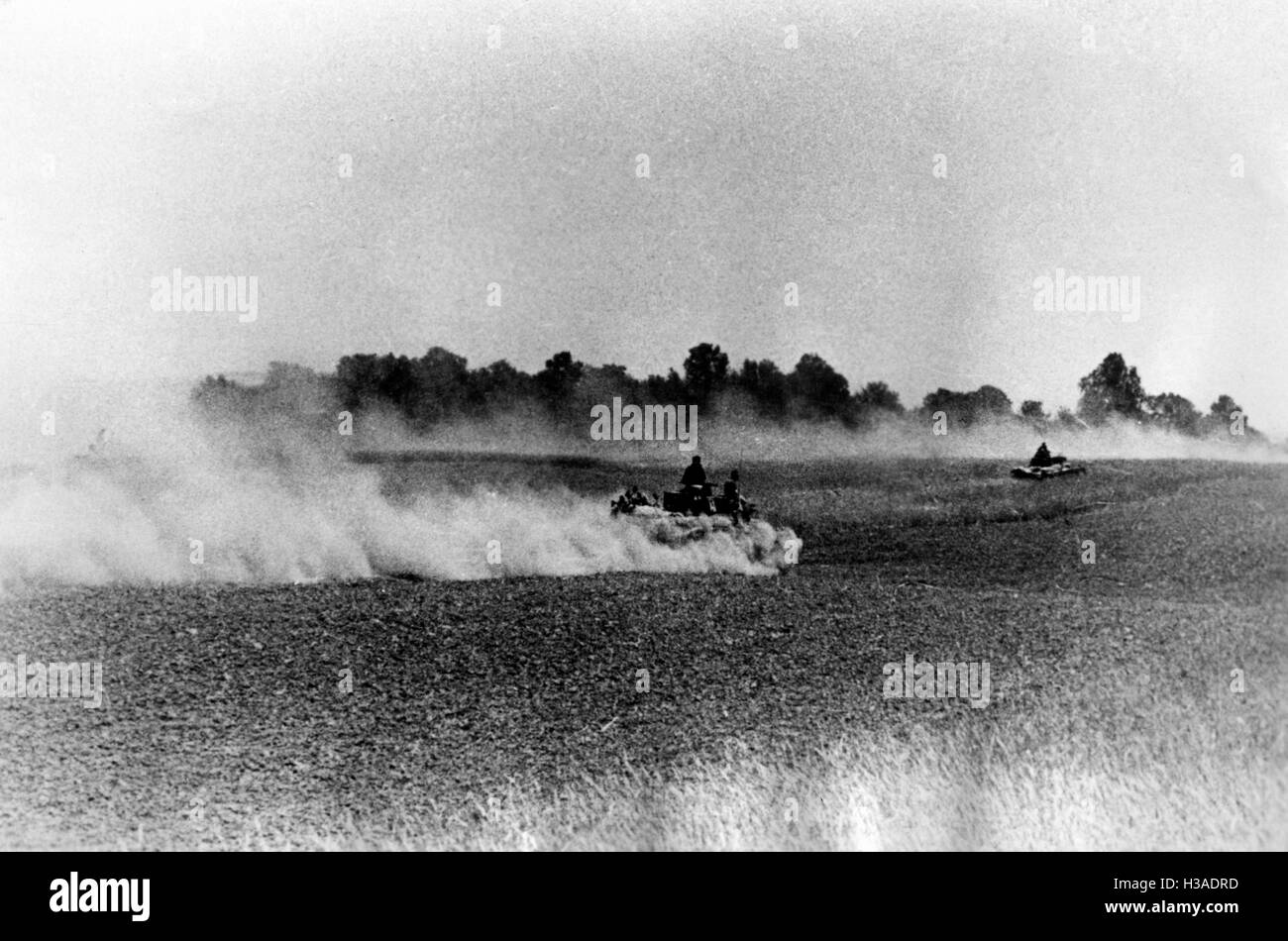 Deutscher Panzerangriff an der Ostfront, 1941 Stockfoto