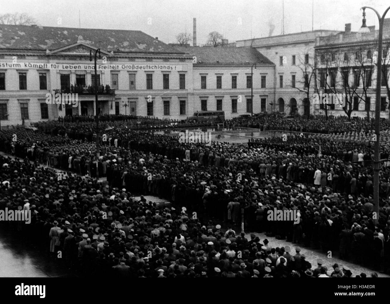 Angelobung der Mitglieder des Volkssturm, Berlin 1945 Stockfoto