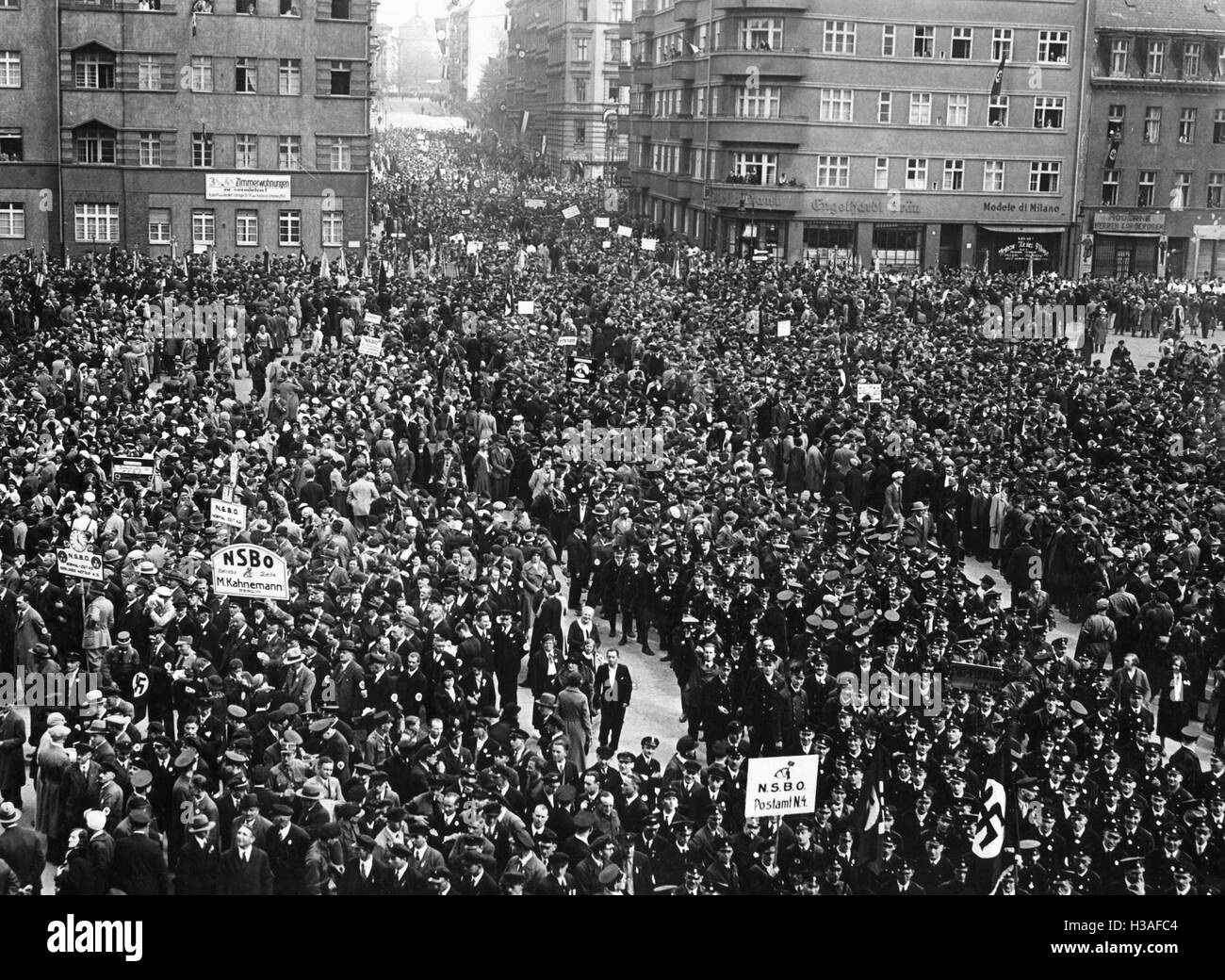 NSBO März am 1. Mai 1933 in Berlin Stockfoto