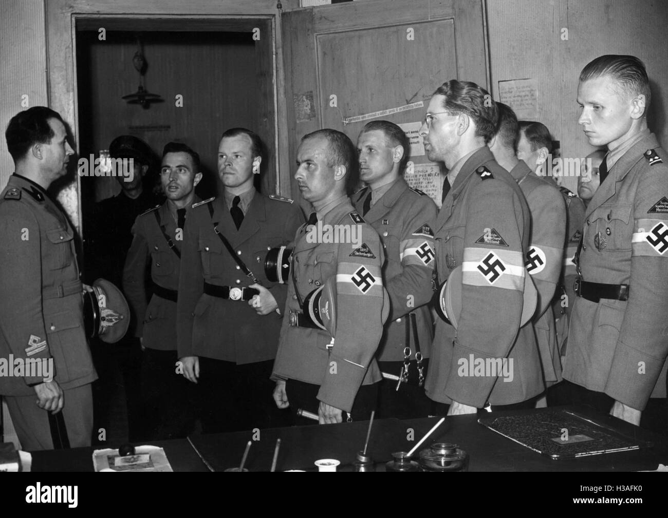 Hitler-Jugend-Gruppe in der faschistischen Museum in Mailand, 1941 Stockfoto