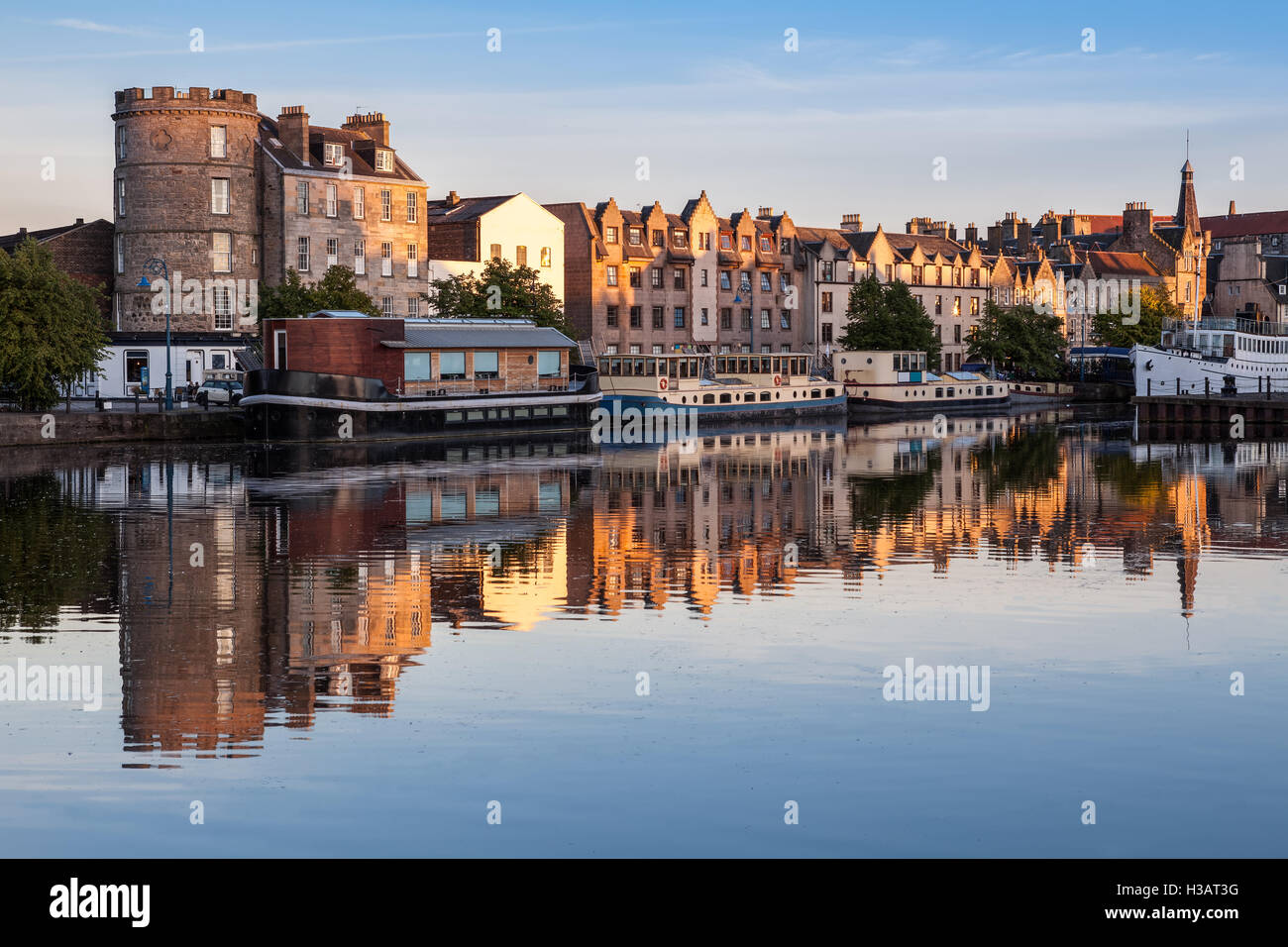 Sonnenuntergang in der Ufer, Leith, Edinburgh. Stockfoto