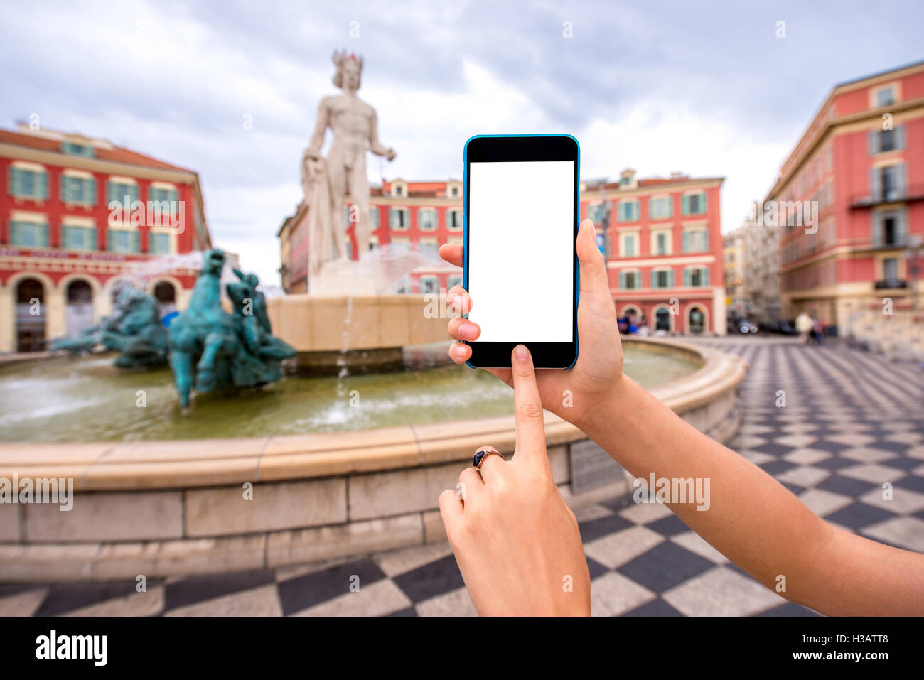 Smartphone auf schöne Stadt Hintergrund Stockfoto