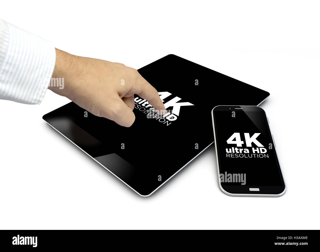 Gruppe von Touchscreen Geräten 4k ultra HD und eine Hand berühren des Bildschirms isoliert auf weißem Hintergrund. Alle Bildschirm-Grafiken sind ma Stockfoto