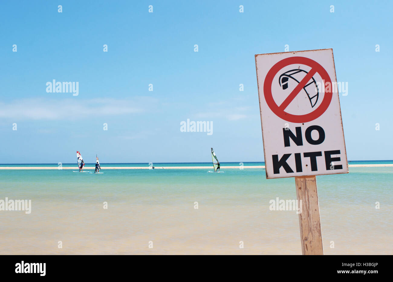 Fuerteventura, Spanien: keine Kite Surfen, Kitesurfen verboten, und die Lagune von der Strand Playa de Jandía, einem der bekanntesten der Insel Stockfoto