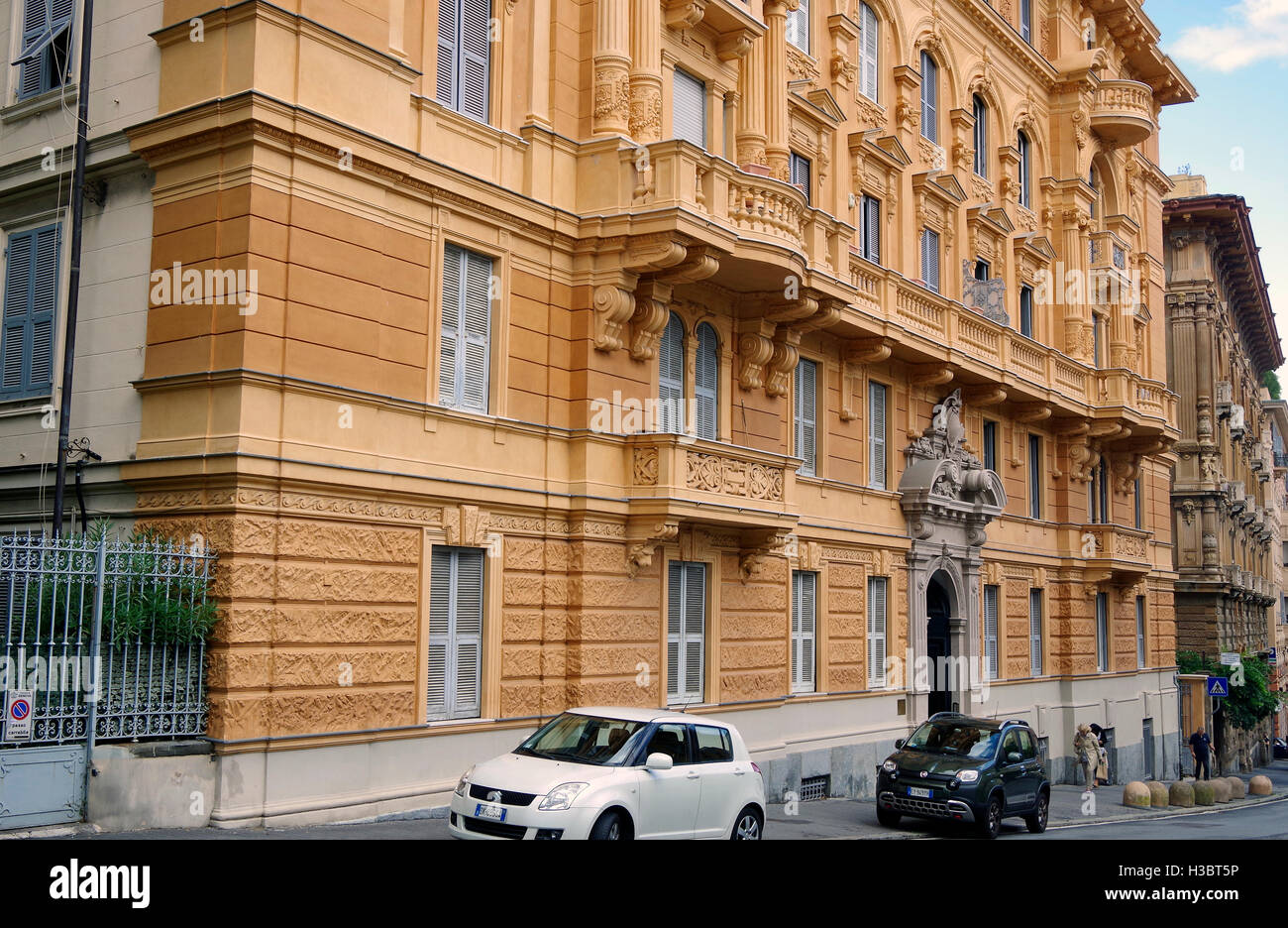 Mehrfamilienhaus in up-market Viertel von Genua, in der Nähe der Via XX Septembre Stockfoto