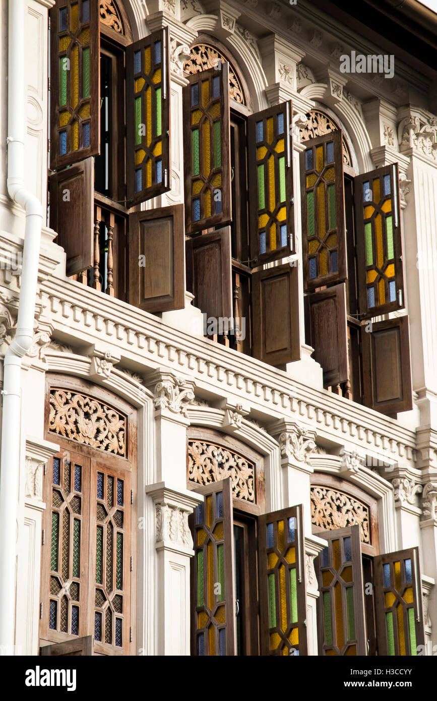 Singapur, Chinatown, Amoy Street, Windows traditionelle Shophouse Stockfoto