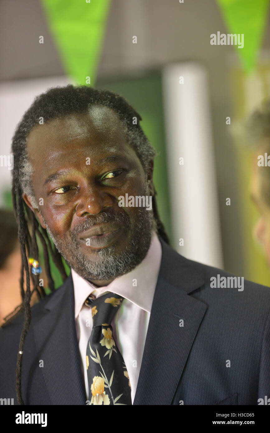 Guest Speaker Levi Roots bei einem machen wir Business Messe in Hastings. England. UK Stockfoto