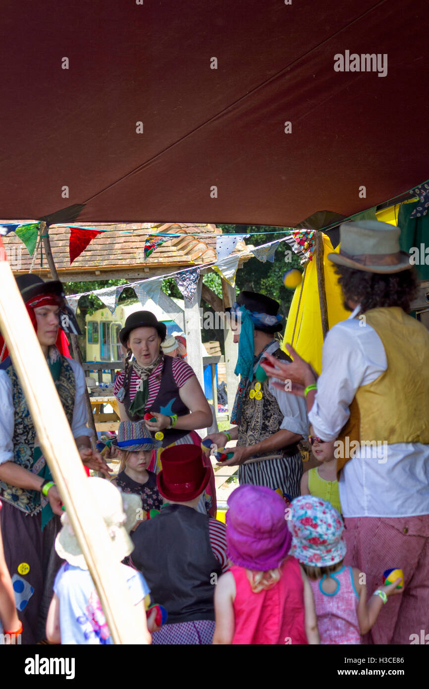 Kinder Entertainment-Center an das jährliche Musikfestival Jimmys Farm, Ipswich, Suffolk, UK, 2016 Stockfoto