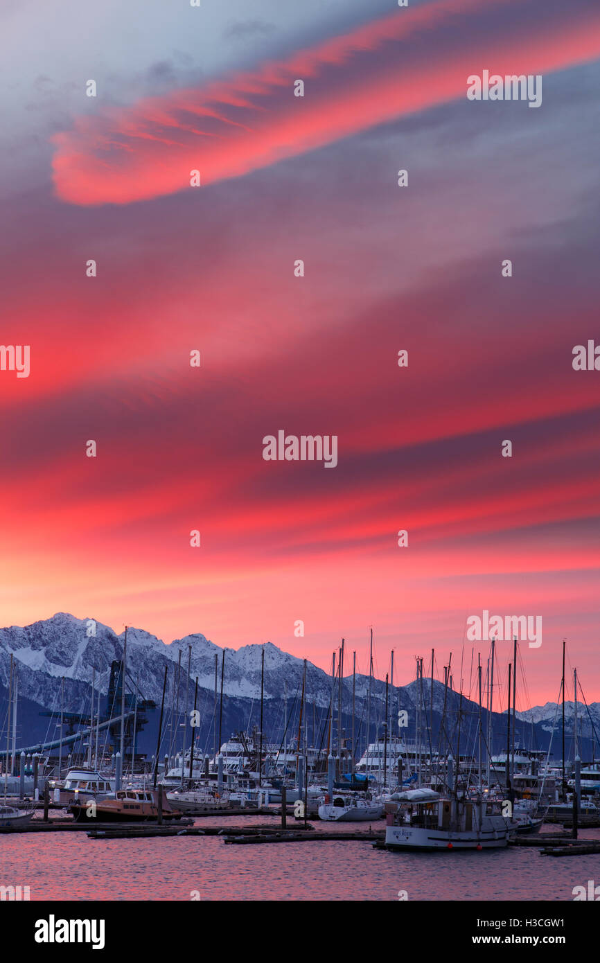 Sunrise, kleinen Bootshafen, Seward, Alaska. Stockfoto