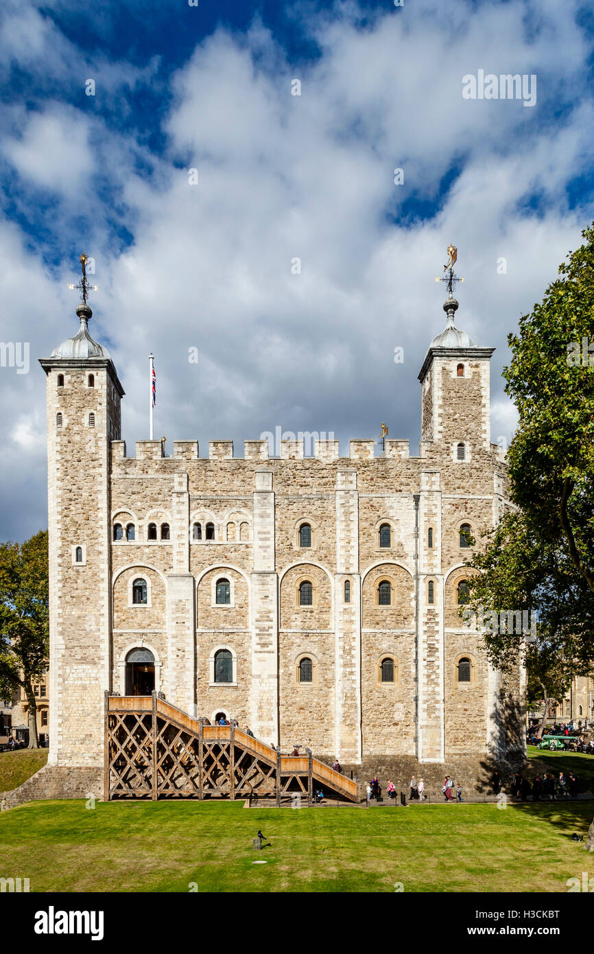 Der weiße Turm auf den Tower Of London, London, England Stockfoto