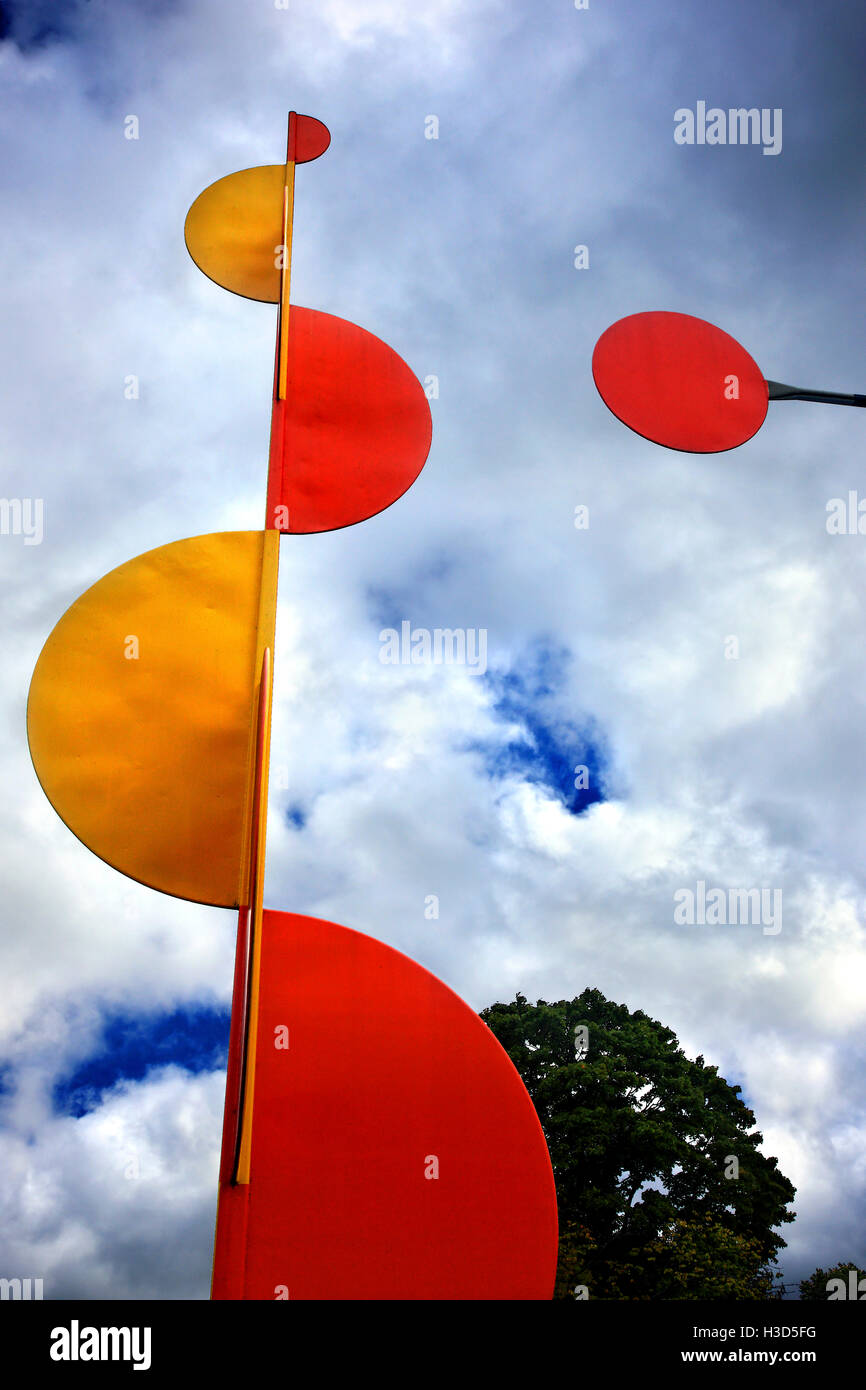 "Die vier Elemente" ("detail") von Alexander Calder, außerhalb des Museum of Modern Art (Moderna Museet), Stockholm, Schweden Stockfoto