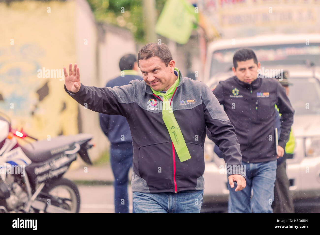 Banos De Agua Santa, Ecuador - 23. Juni 2016: Bürgermeister von Banos De Agua Santa, Marlon Guevara, gastfreundliche Menschen Stockfoto