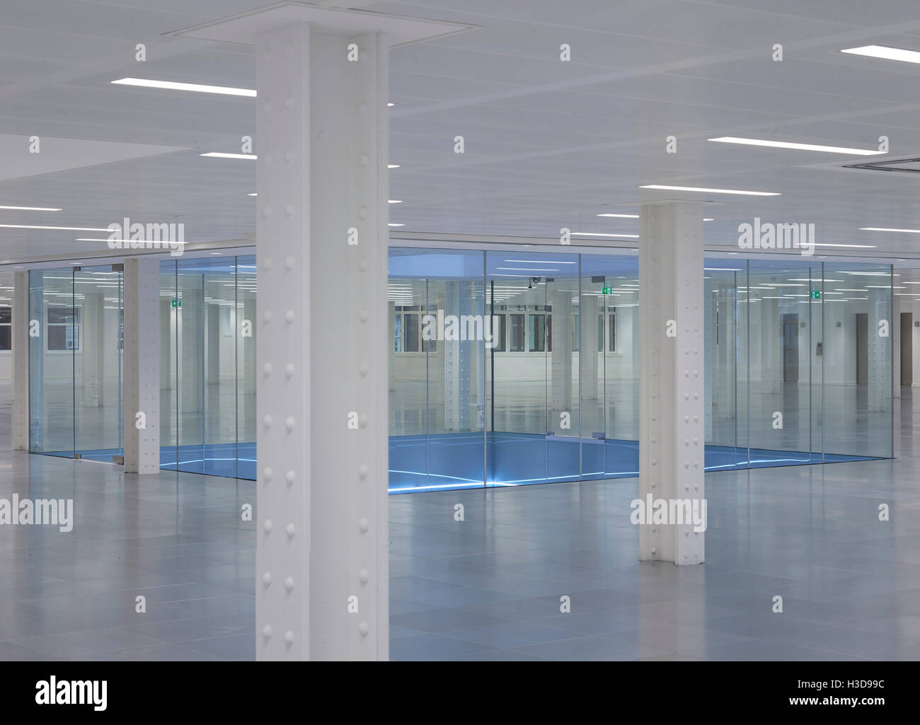 Typische, unmöbliert Floorplate. Die Adelphi-Sanierung, London, Vereinigtes Königreich. Architekt: Aukett Swanke, 2016. Stockfoto