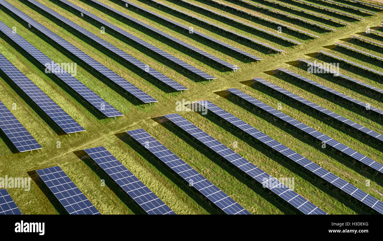 Luftaufnahme der Solarpark in Buckinghamshire, Großbritannien Stockfoto