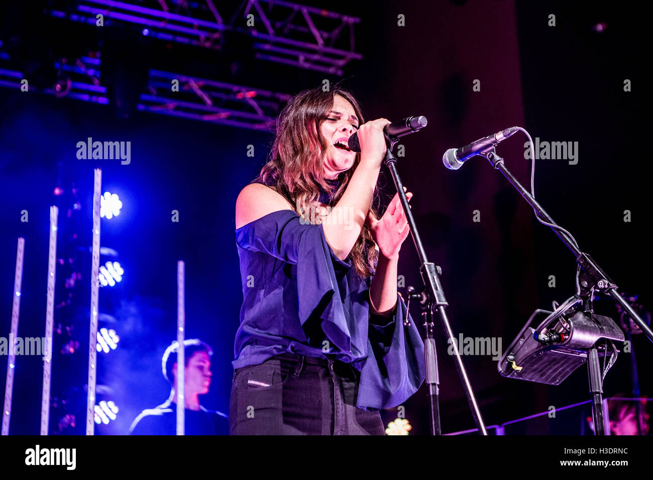 Mailand, Italien. 6. Oktober 2016. Francesca Michielin führt live auf Fabrique in Mailand, Italien, am 6. Oktober 2016 Credit: Mairo Cinquetti/Alamy Live News Stockfoto