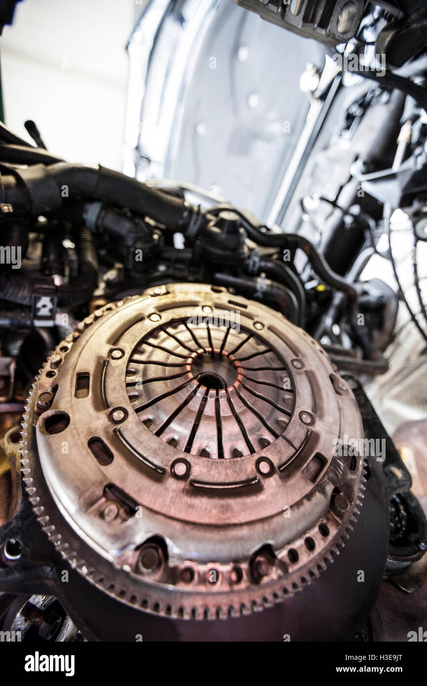 Nahaufnahme von Automotor und Komponenten Stockfoto