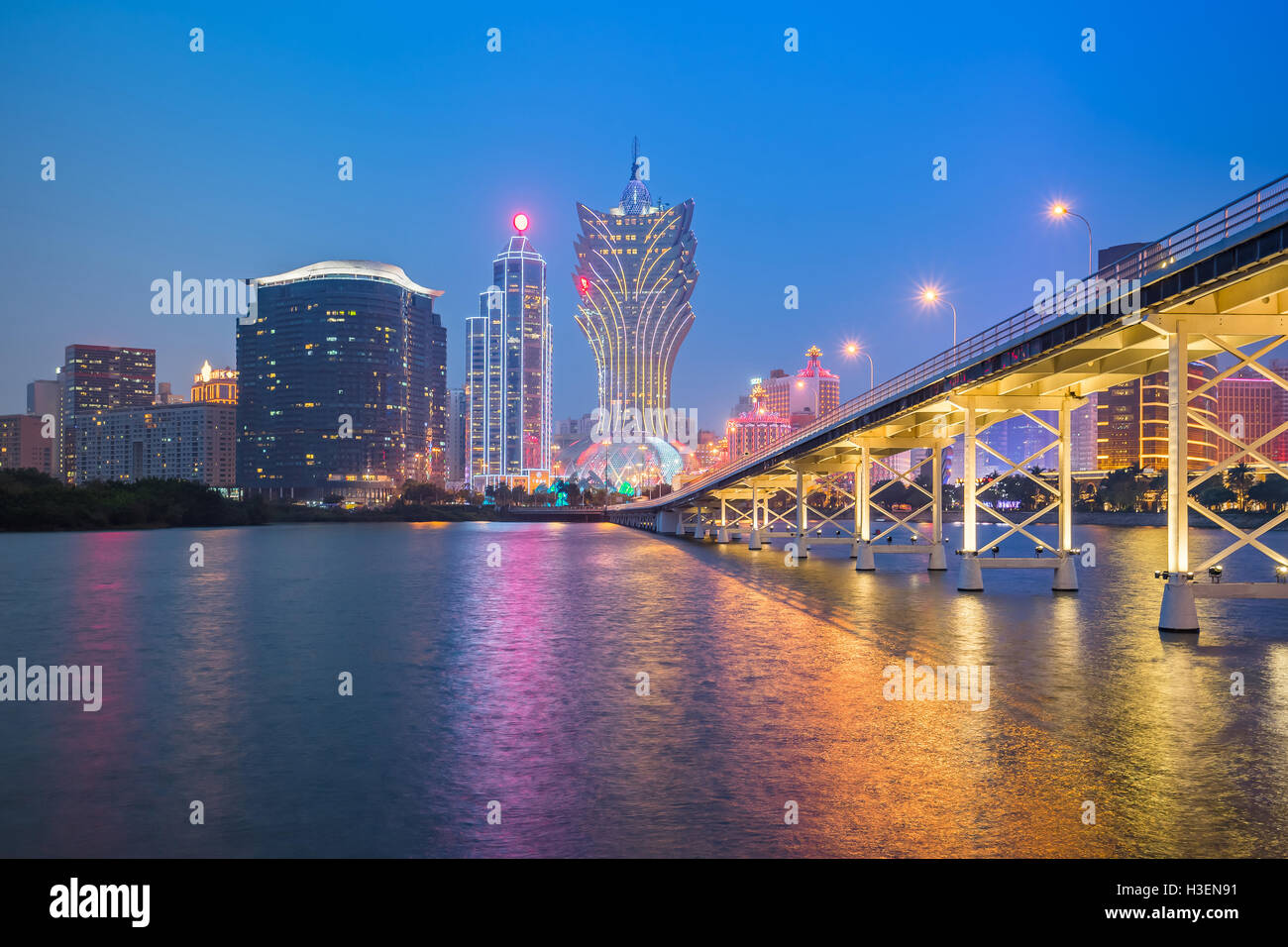 Macao, China - 11. März 2016: Gebäude von Macau Casino am 11. März 2016, Glücksspiel, dass Tourismus Macaus größte Revenu darstellt Stockfoto