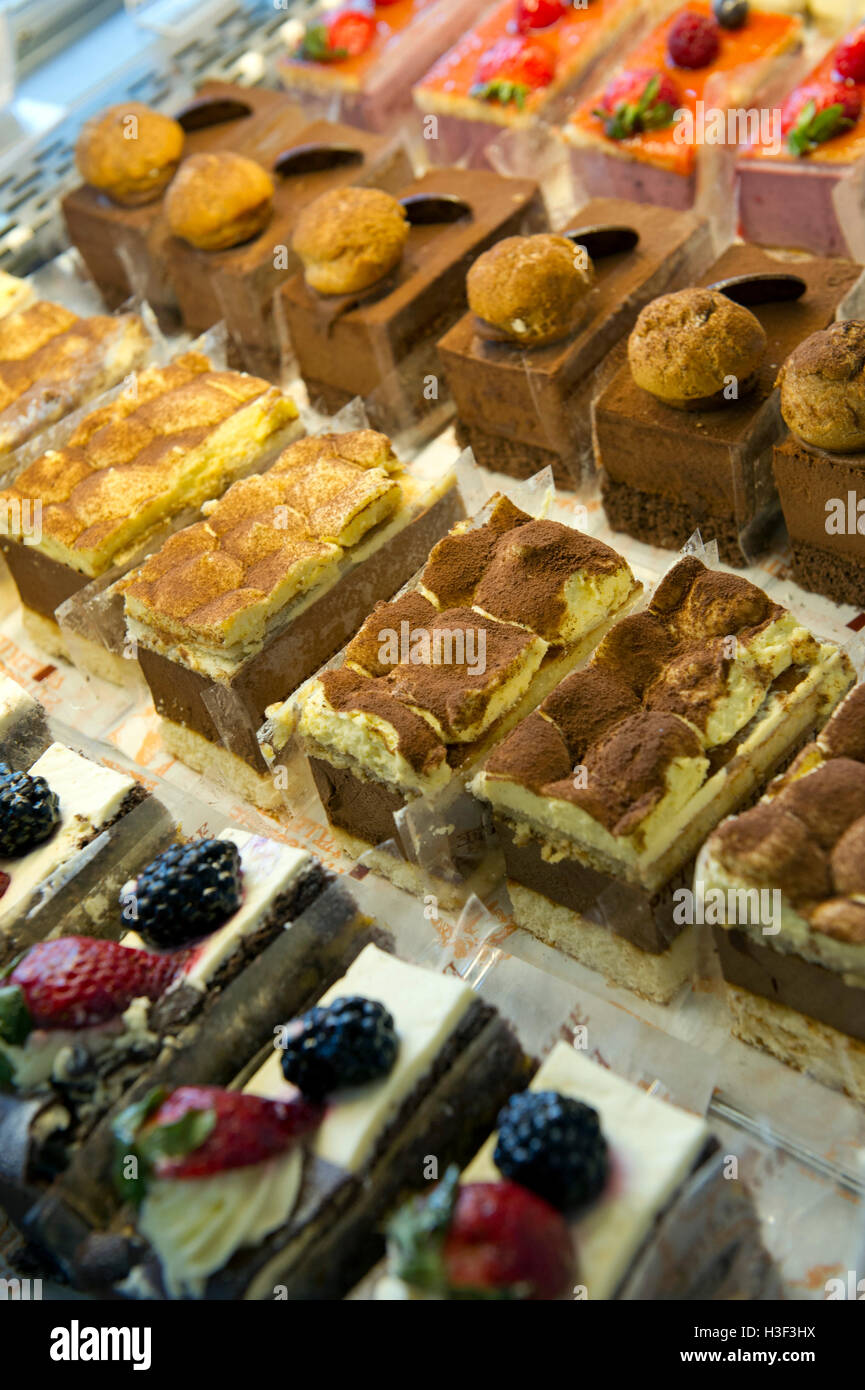 Patisserie Valerie, Cabot Circus, Bristol, UK. Stockfoto