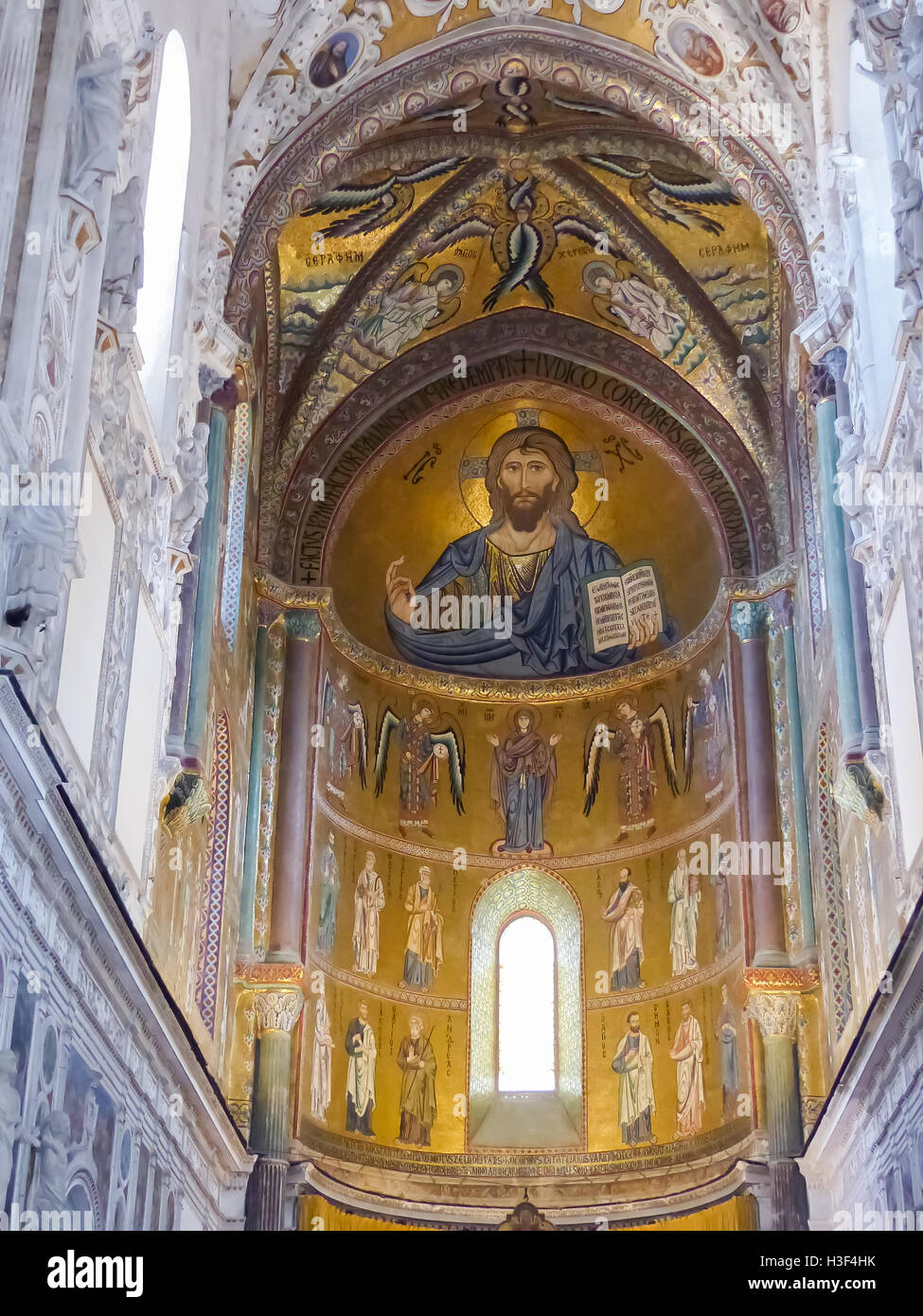 Cefalu-Kathedrale und das Mosaik des Christus Stockfoto