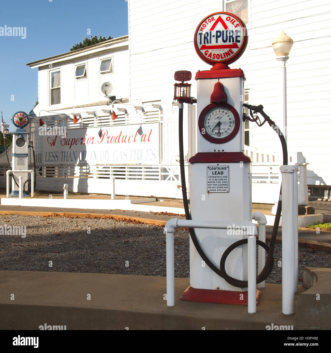 H. P. Sears Oil Co., Inc. Museum in Rom, New York geschossen getroffen von einer öffentlichen Straße Stockfoto