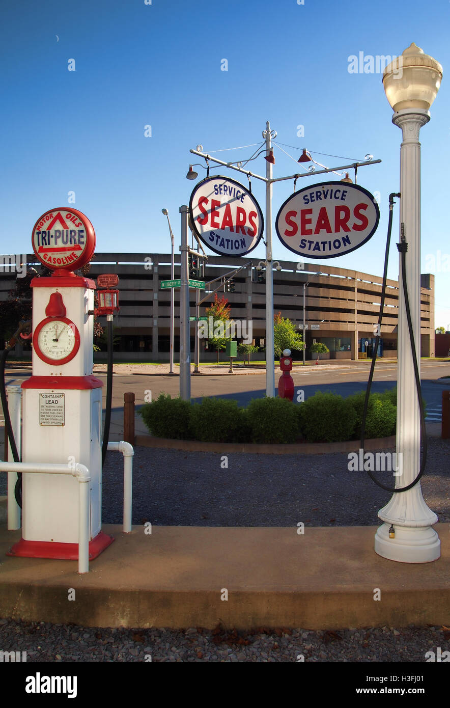H. P. Sears Oil Co., Inc. Museum in Rom, New York geschossen getroffen von einer öffentlichen Straße Stockfoto