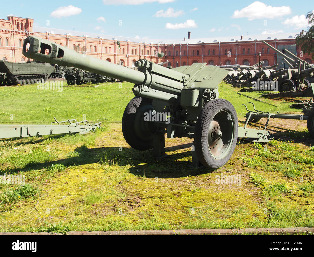 Kircher - Mundus Subterraneus p558 ist eine detaillierte historische Illustration von Athanasius Kircher. Das im 17. Jahrhundert veröffentlichte Buch erforscht die Geheimnisse der unterirdischen Welt und präsentiert frühe wissenschaftliche Interpretationen der Geologie und unterirdischen Merkmale. Stockfoto