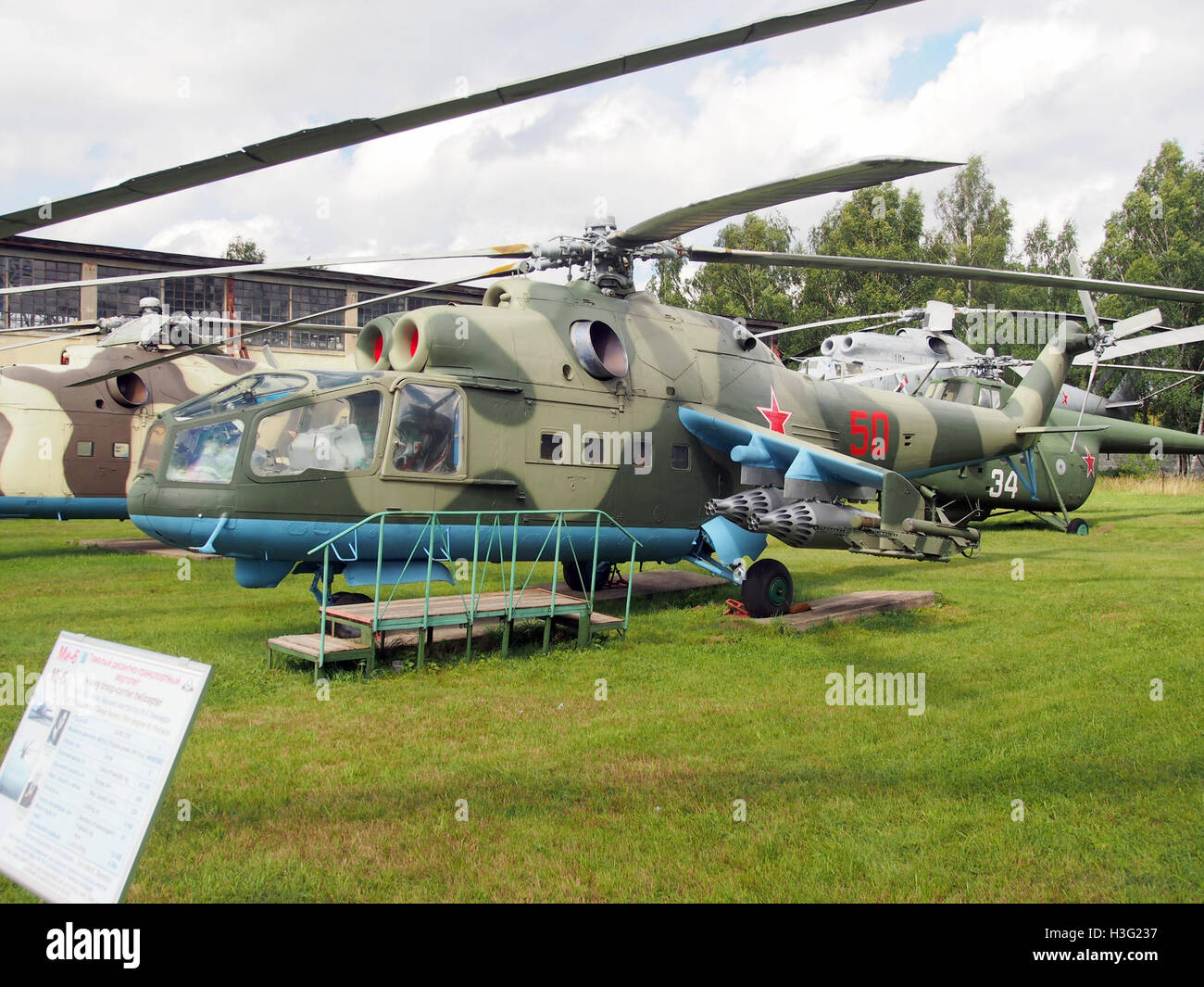 Mil Mi-24A Hind-B am Central Air Force Museum pic3 Stockfoto