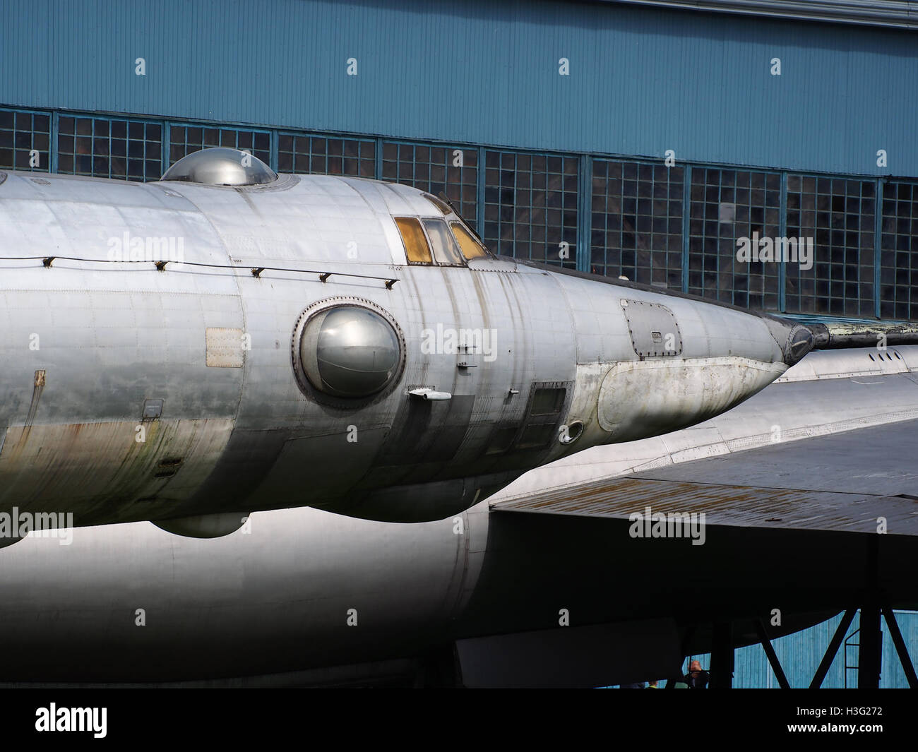 Dieses Bild zeigt das in der Sowjetunion entworfene 3MD-Flugzeug Myasischew, das für seine Langstreckenfähigkeiten und seinen Beitrag zur strategischen Luftfahrt bekannt ist. Stockfoto