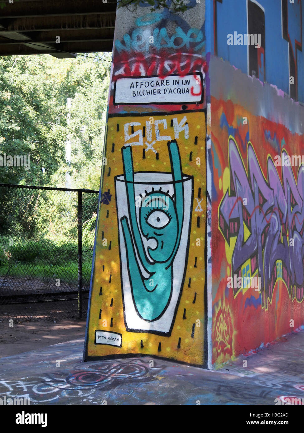 Graffiti Op de Amsterdamse Brug, Brug 54P pic7 Stockfoto