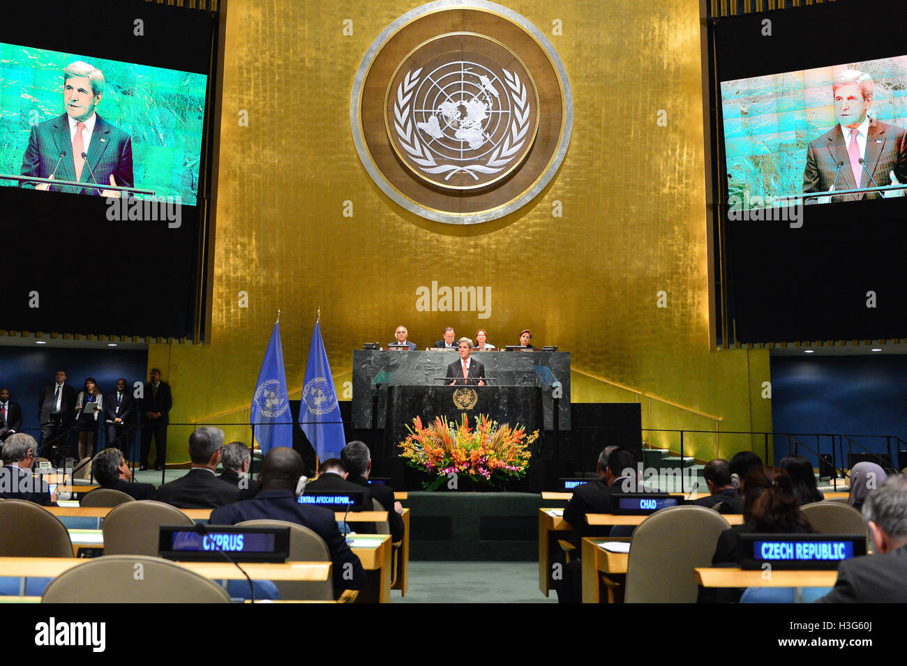 US-Außenminister John Kerry beteiligt sich an der Veranstaltung auf dem UN-Paris Vereinbarung Inkrafttreten bei den Vereinten Nationen in New York City, New York am 21. September 2016. Stockfoto