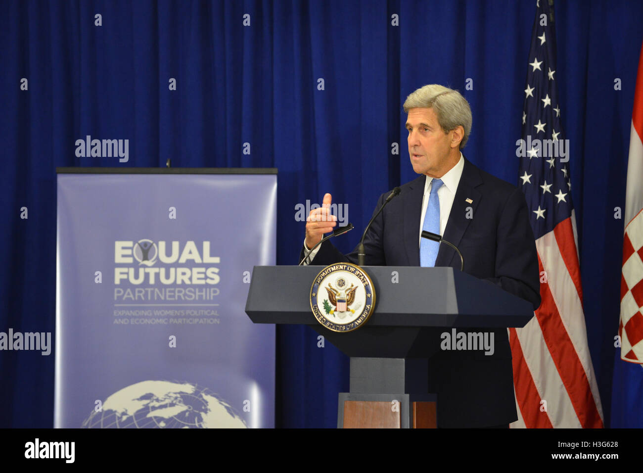US-Außenminister John Kerry liefert Bemerkungen zu der gleichen Futures Partnertreffen, im Palace Hotel in New York City, New York am 22. September 2016. Stockfoto