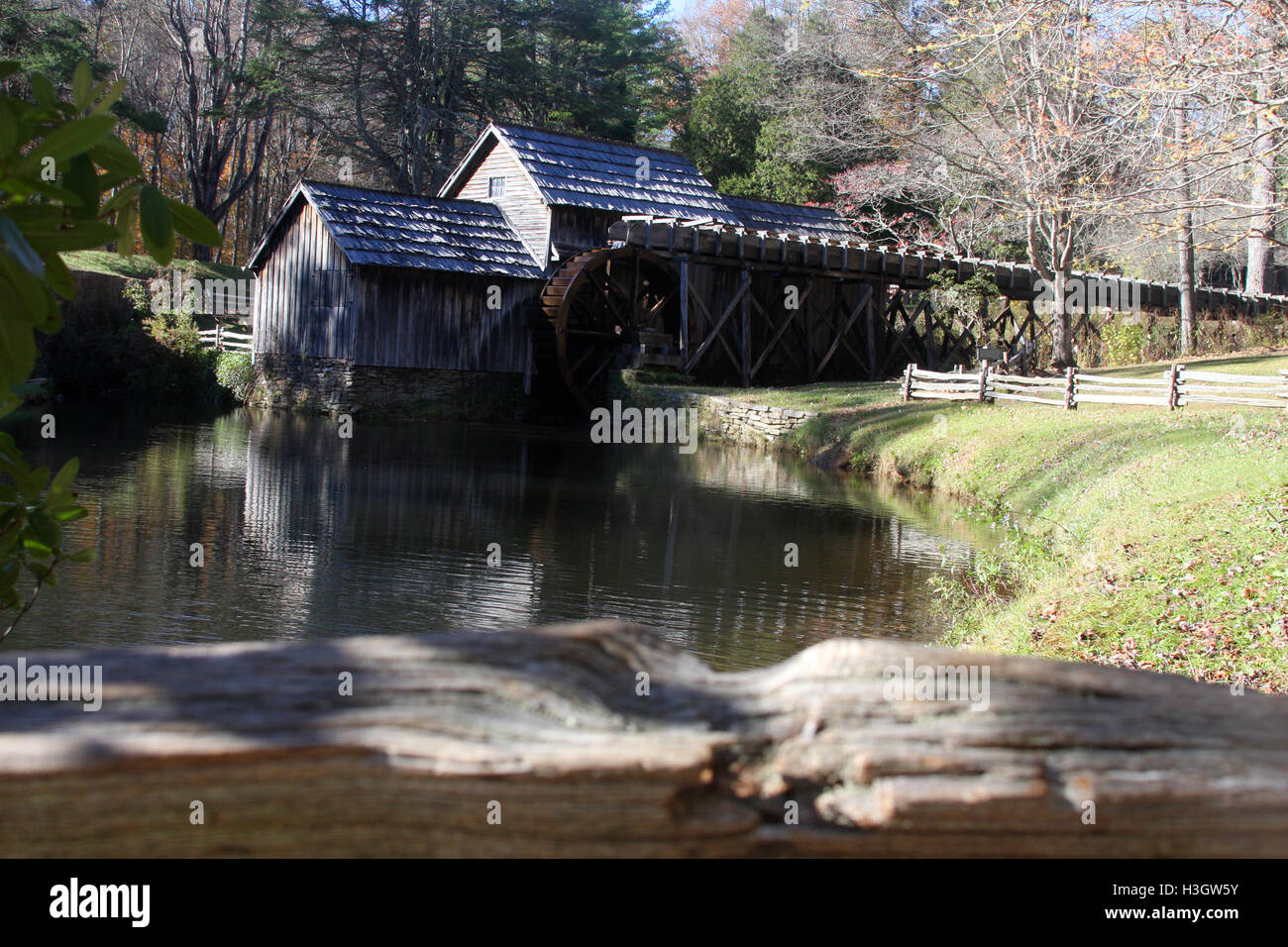 Historische Mabry Mill auf dem Blue Ridge Parkway, Virginia, USA Stockfoto
