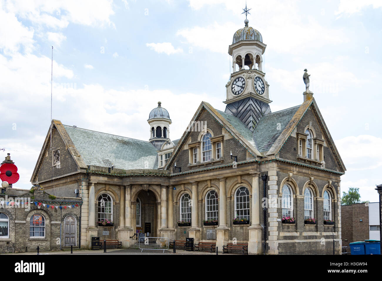 Die Guildhall und Kunstgalerie, Markt Platz, Thetford, Norfolk, England, Vereinigtes Königreich Stockfoto