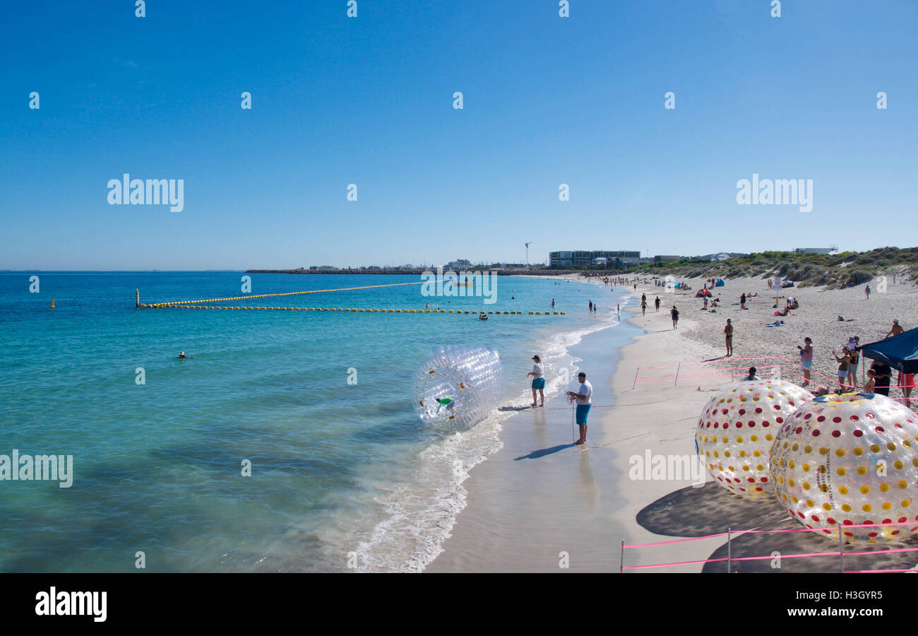 Coogee, WA, AustralienApril 3, 2016View in Coogee Beach mit Touristen