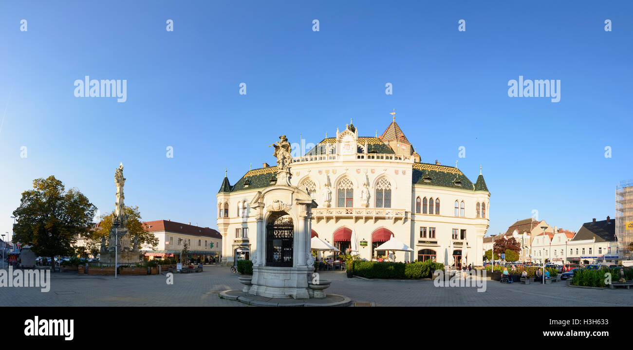 Korneuburg: Rathaus, Stadtturm, Ratte Catcher Brunnen, Dreifaltigkeitssäule, Hauptplatz (Hauptplatz), Donau, Niederösterreich, Lowe Stockfoto