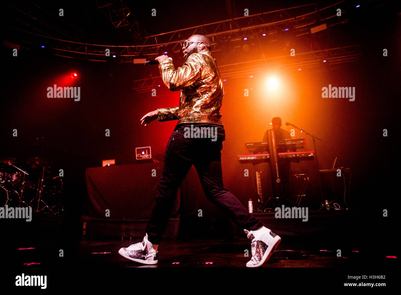 Maitre Gims führt live in Mailand, Italien, am 10. Mai 2016 Stockfoto