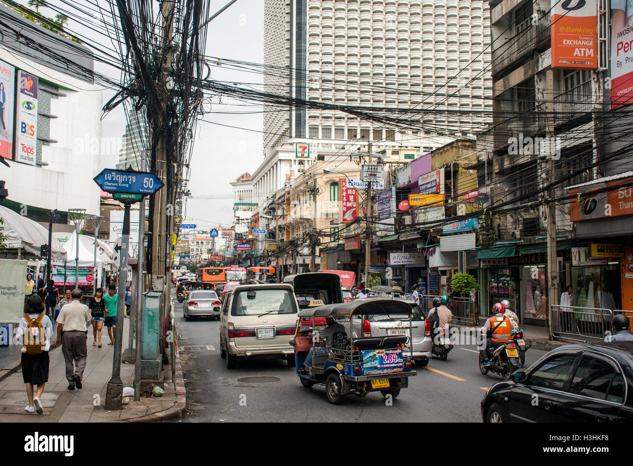 Straßen von Bangkok Thailand Rush Hour Tagesgeschäft Stockfoto